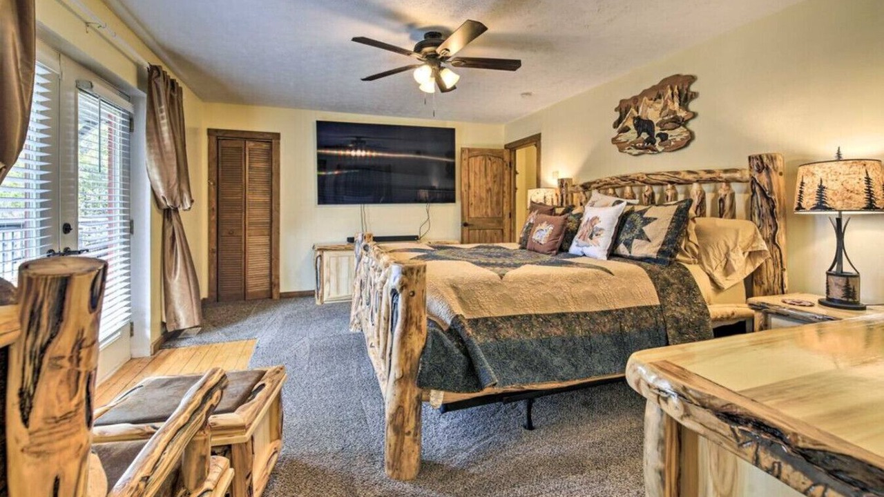 Photo of Bedroom in Kodak