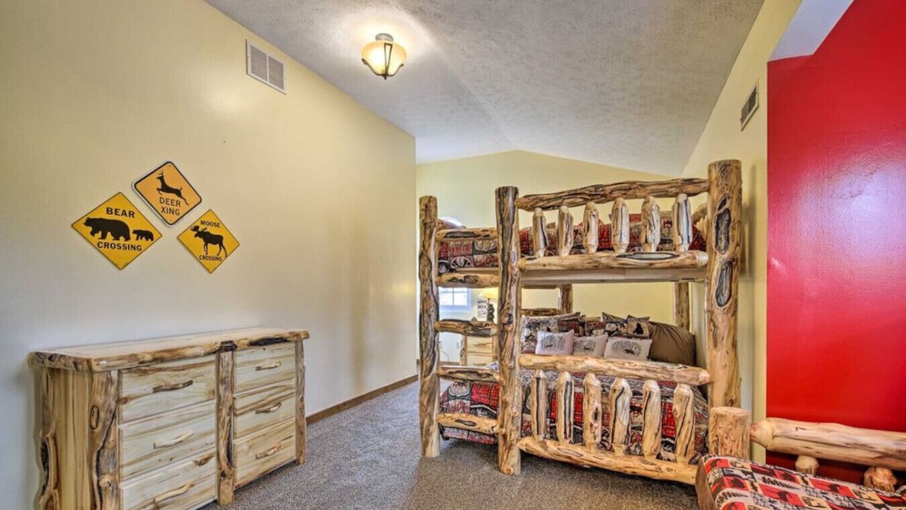 Photo of Bedroom in Kodak
