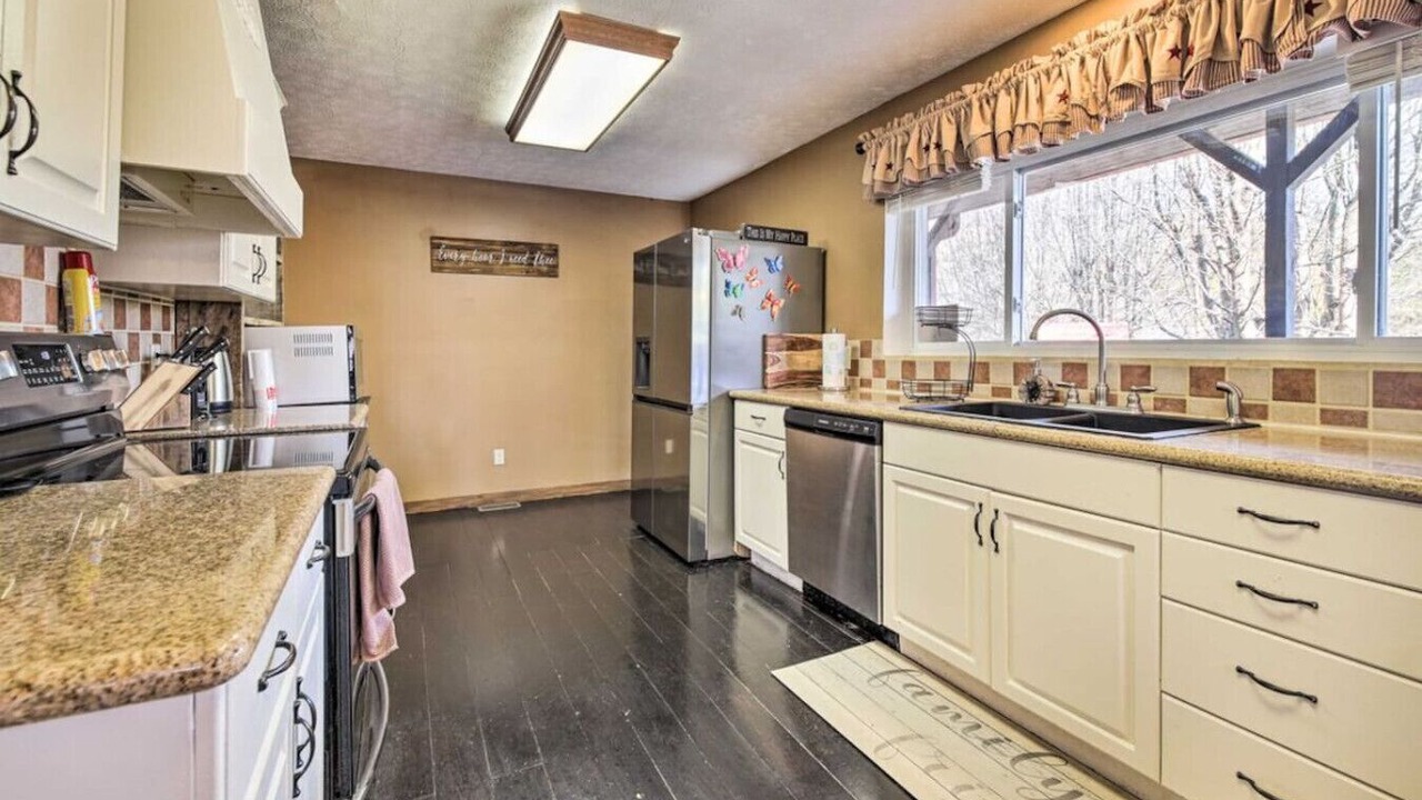 Photo of Kitchen in Kodak