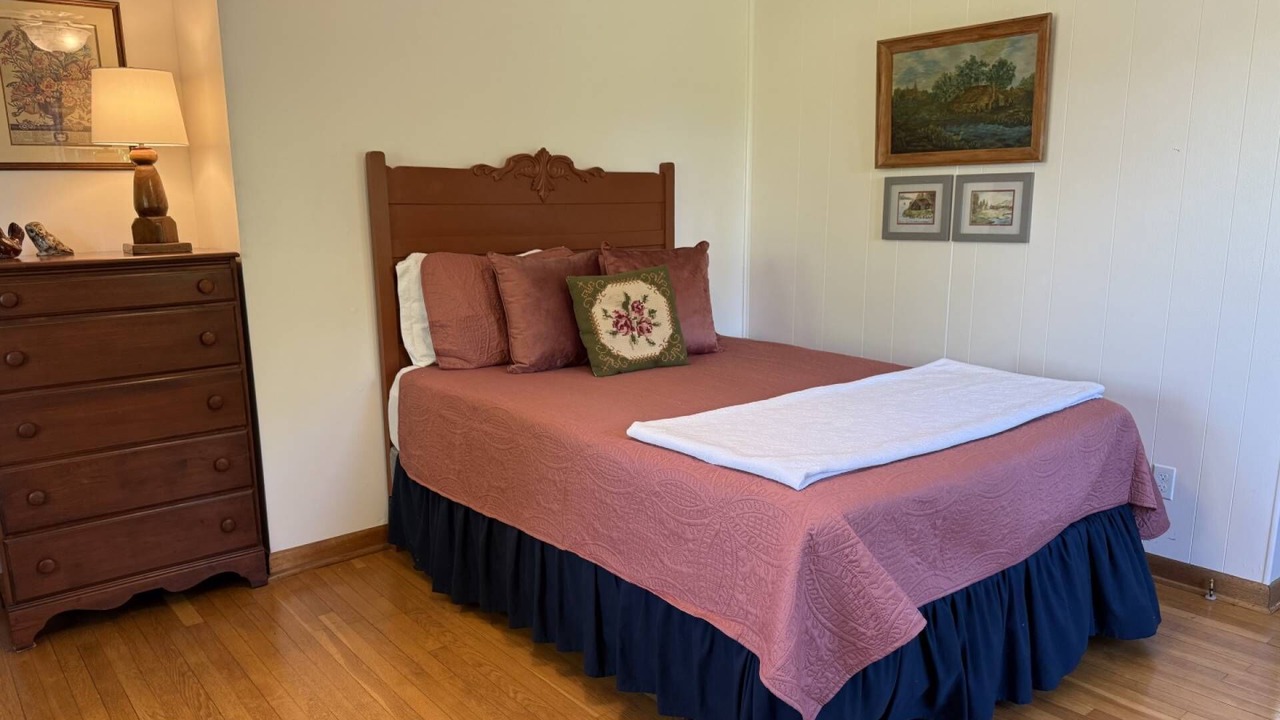 Photo of Bedroom in Dandridge