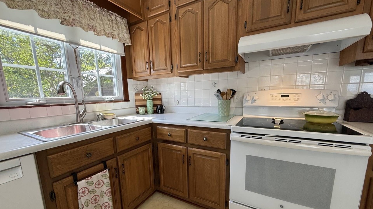 Photo of Kitchen in Dandridge