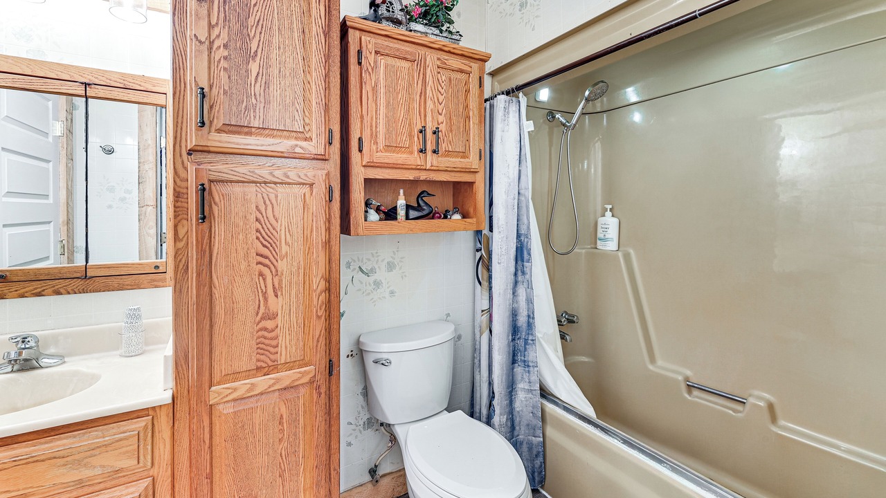 Photo of Bathroom in Mize