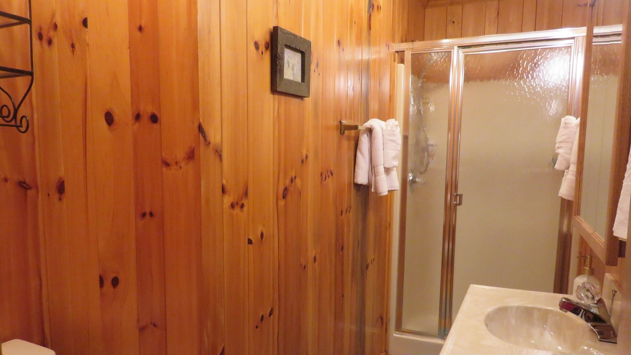 Photo of Bathroom in Blowing Rock