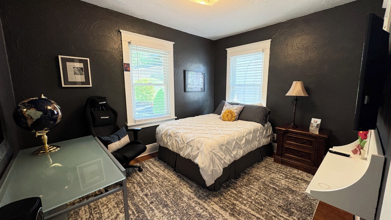 Photo of Bedroom in Columbia-Tusculum