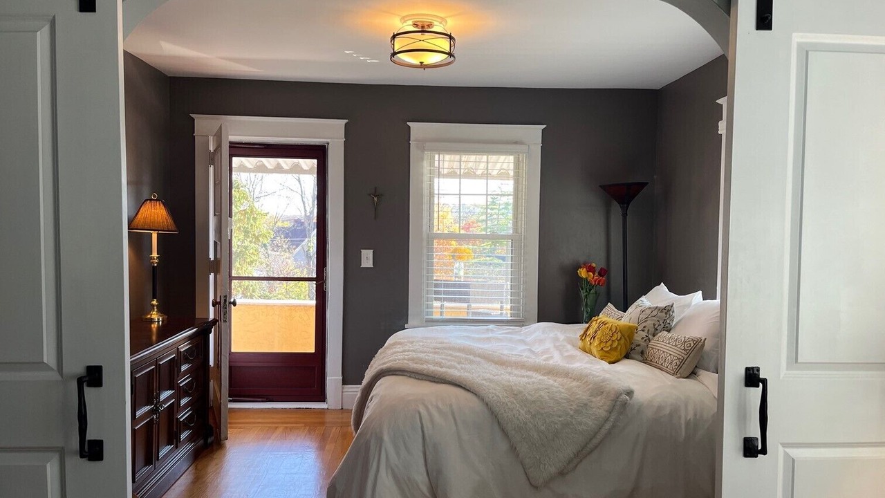 Photo of Bedroom in Columbia-Tusculum