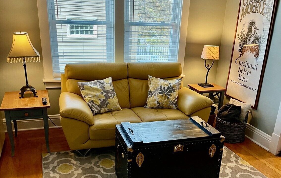 Photo of Livingroom in Columbia-Tusculum