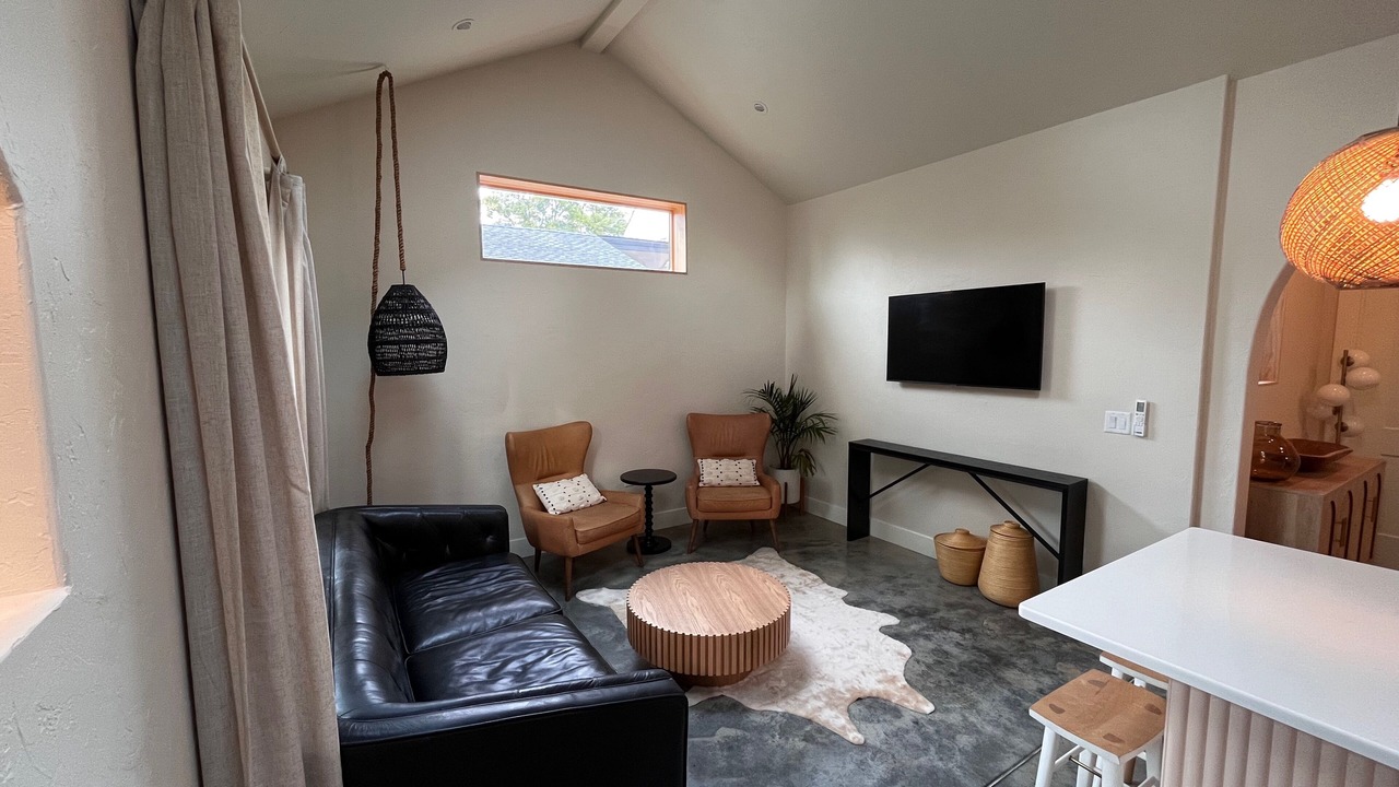 Photo of Livingroom in Grove Park- Sunset