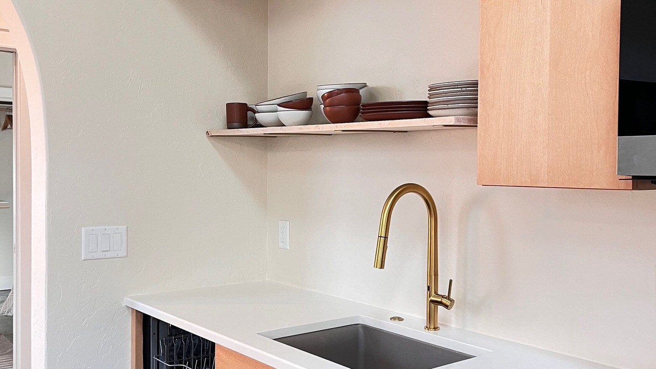 Photo of Kitchen in Grove Park- Sunset