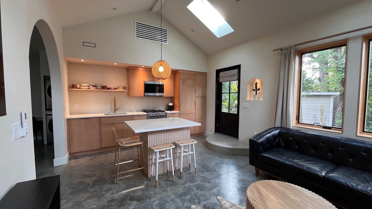 Photo of Livingroom in Grove Park- Sunset