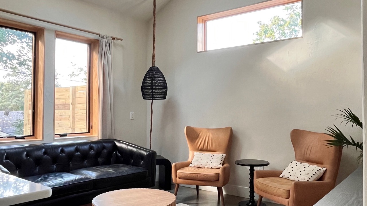 Photo of Livingroom in Grove Park- Sunset