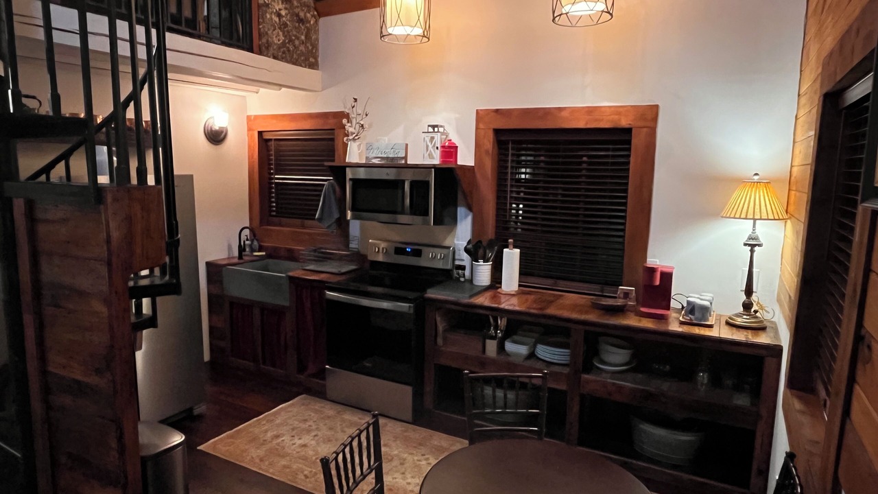 Photo of Kitchen in Roan Mountain