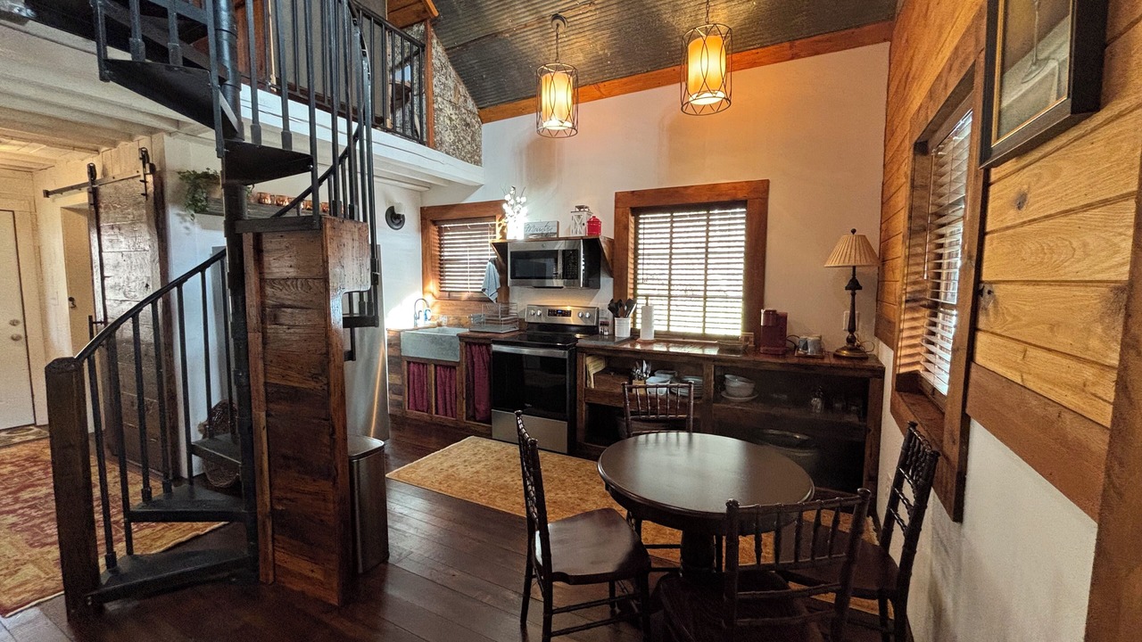 Photo of Kitchen in Roan Mountain