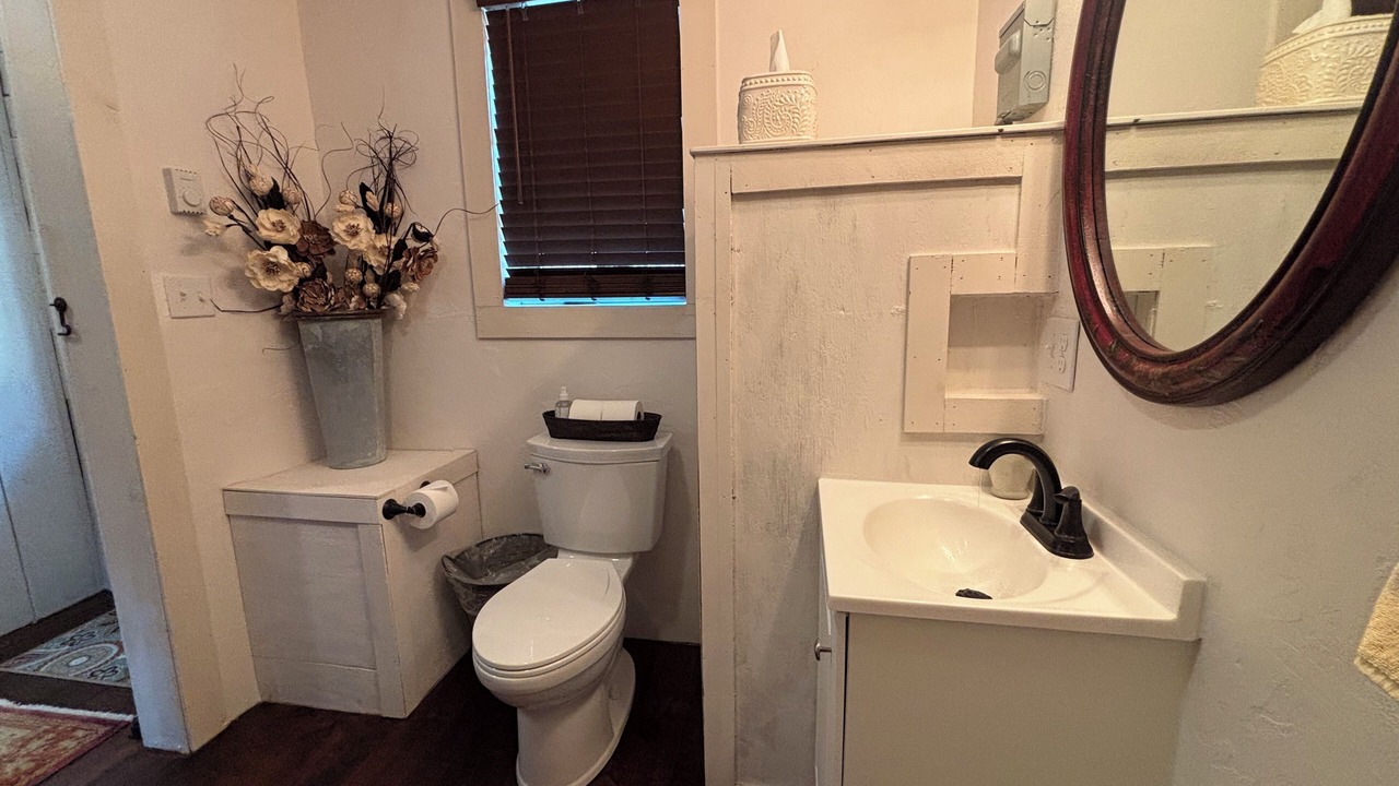 Photo of Bathroom in Roan Mountain