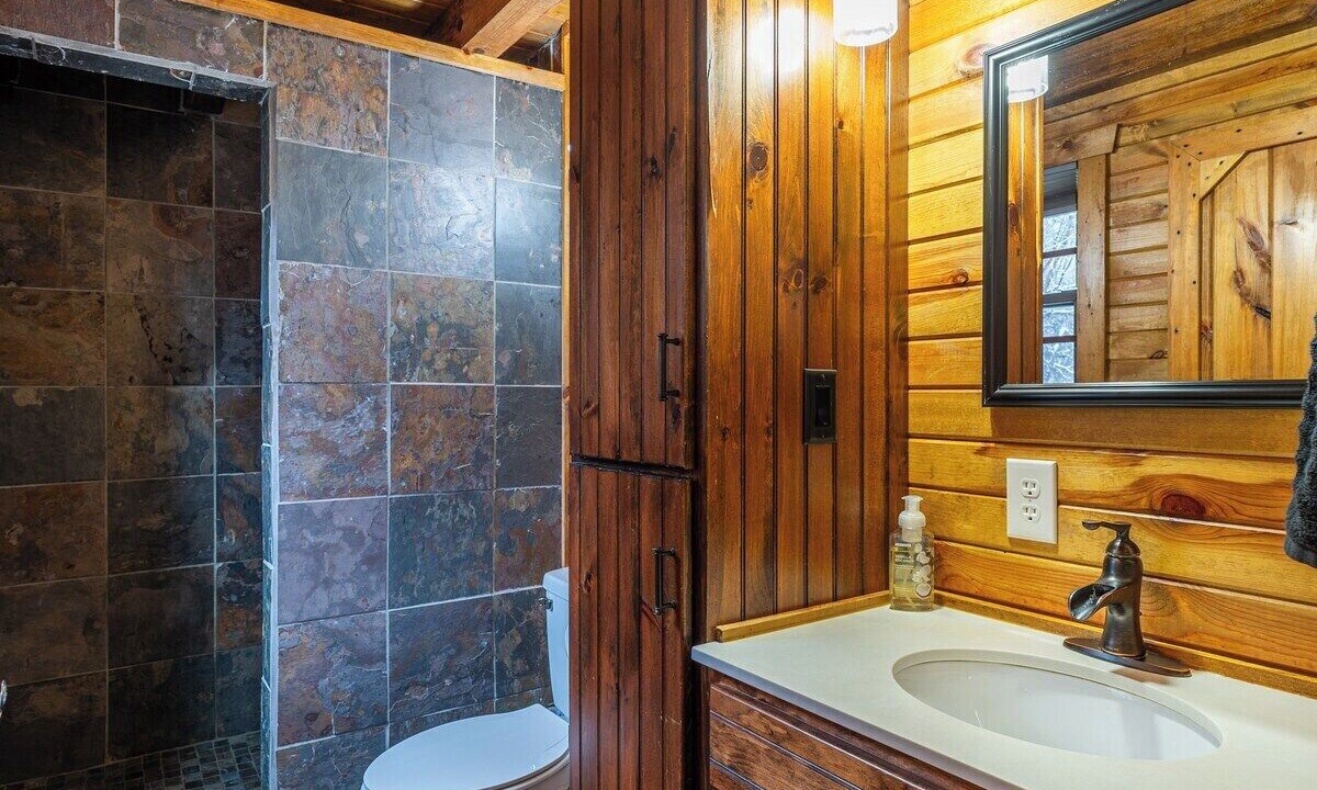 Photo of Bathroom in Elizaville