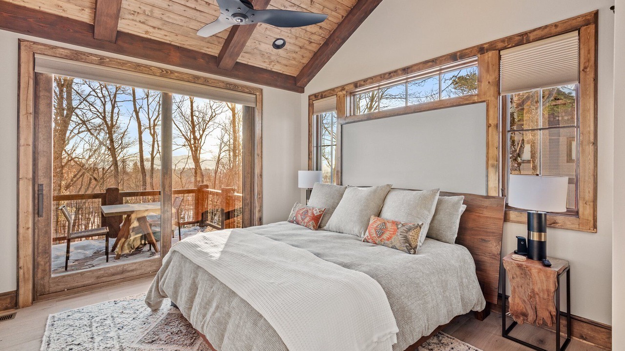 Photo of Bedroom in Elk Park