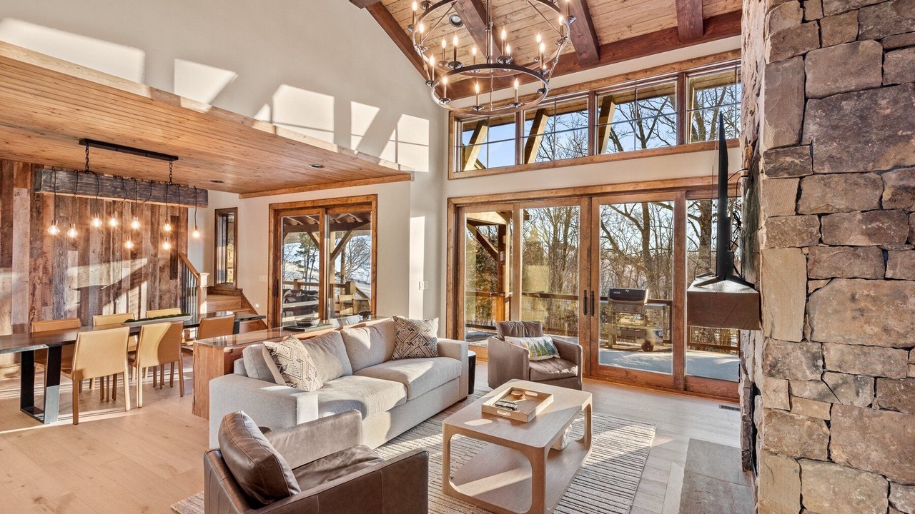 Photo of Livingroom in Elk Park