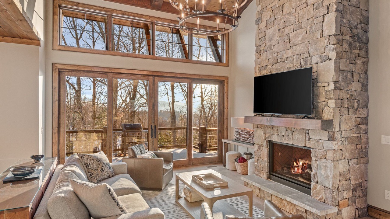Photo of Livingroom in Elk Park