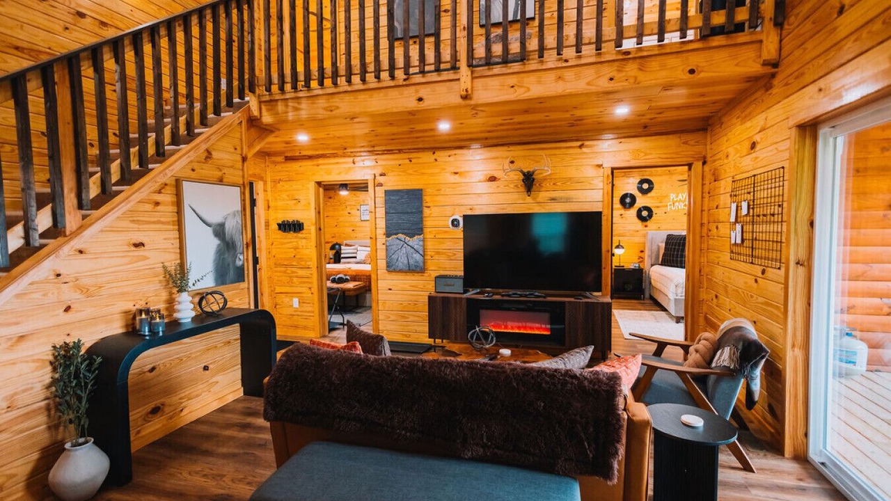 Photo of Bedroom in Frenchburg