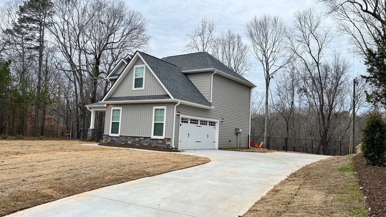 Photo of Outdoor in Seneca