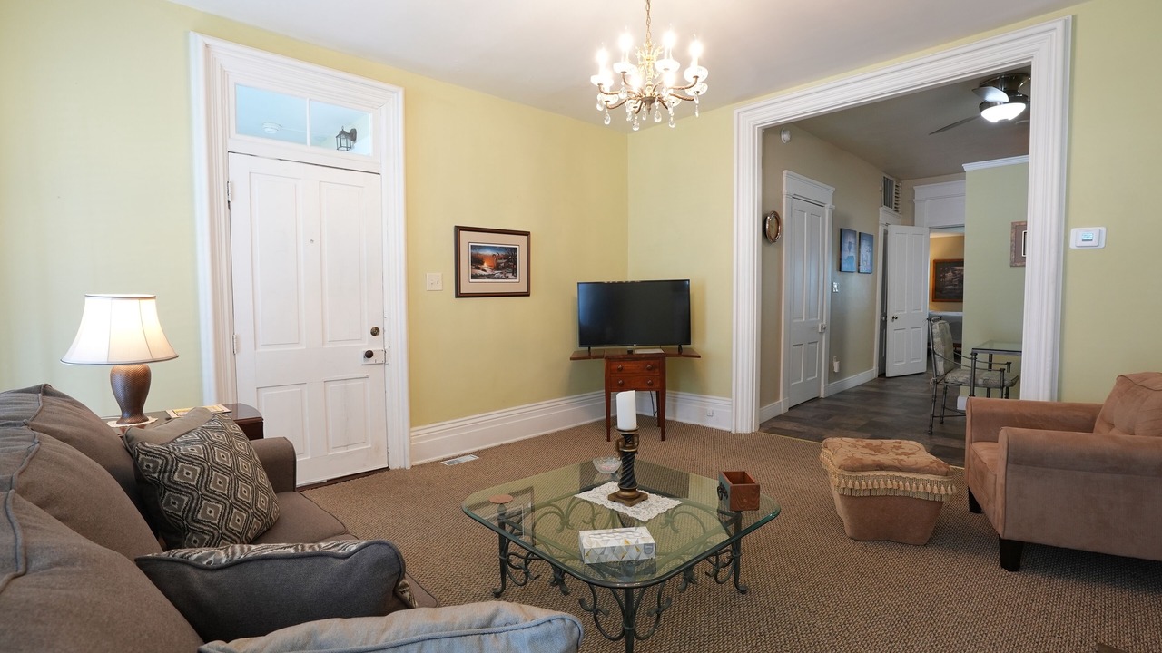 Photo of Livingroom in Maysville