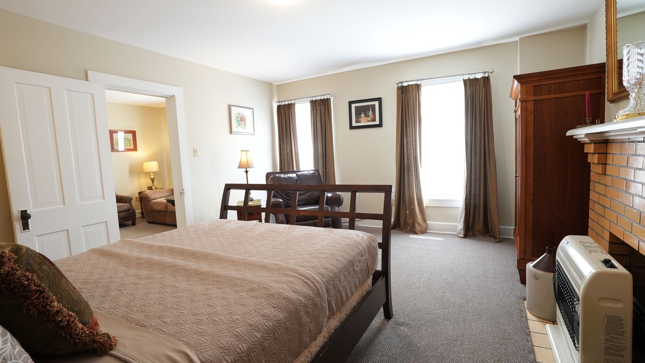 Photo of Bedroom in Maysville