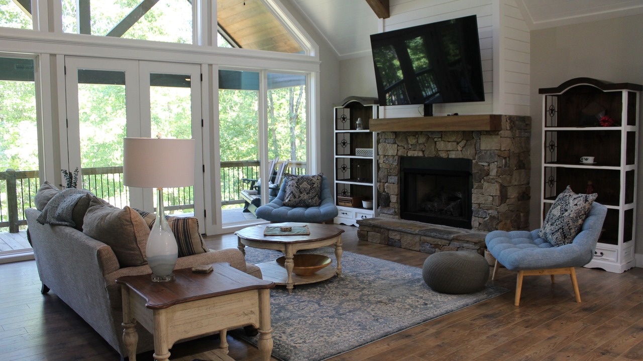 Photo of Livingroom in Mill Spring