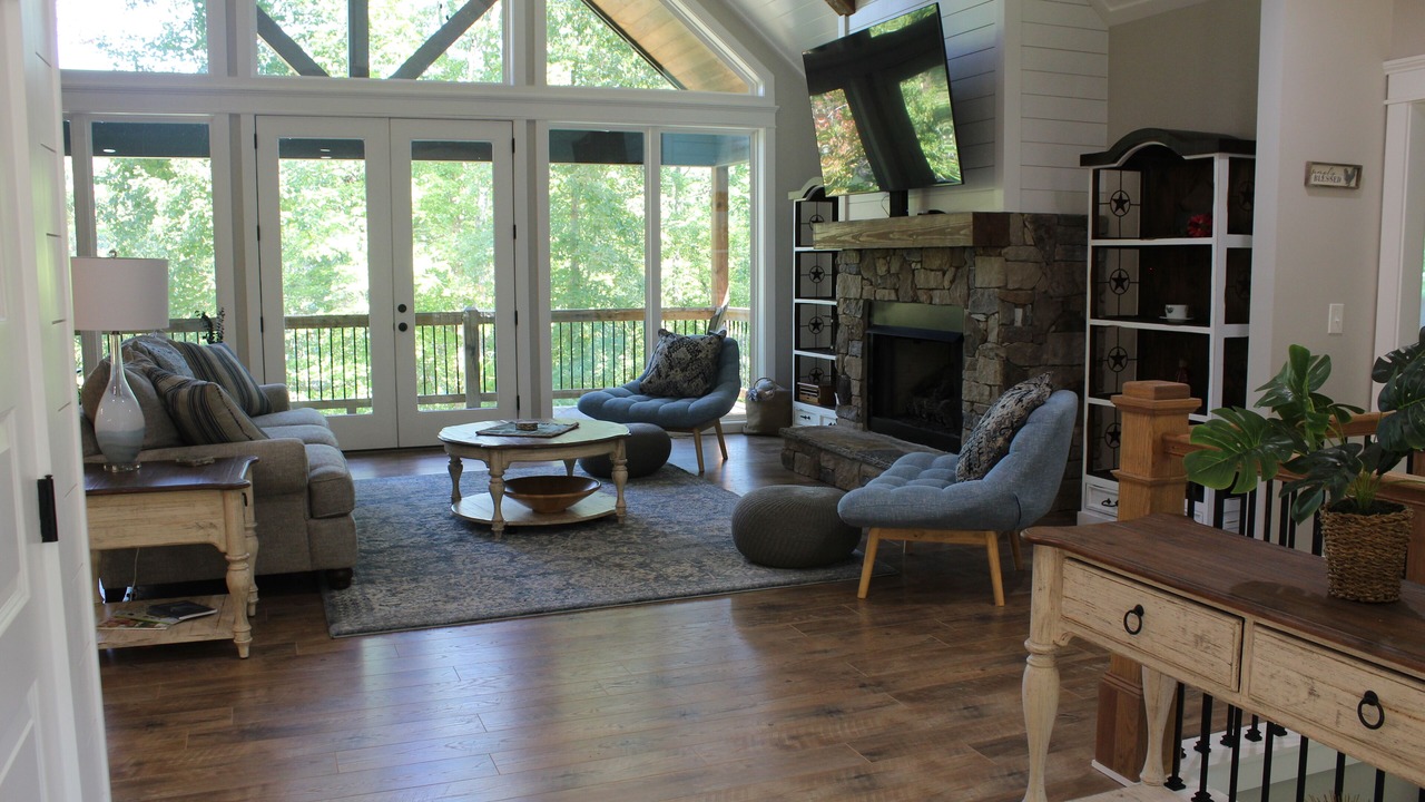 Photo of Livingroom in Mill Spring