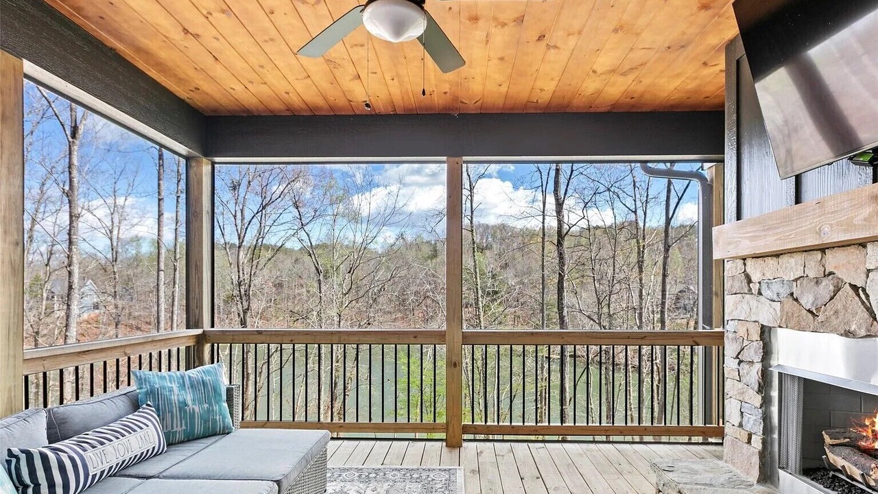 Photo of Outdoor in Mill Spring