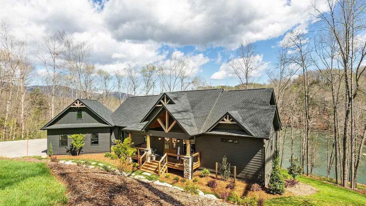 Photo of Outdoor in Mill Spring