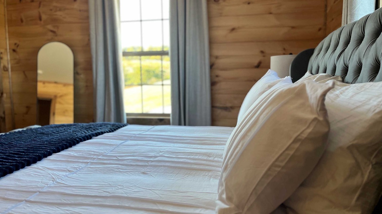 Photo of Bedroom in Rogers