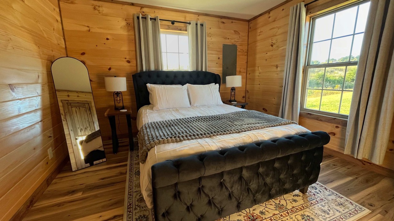 Photo of Bedroom in Rogers