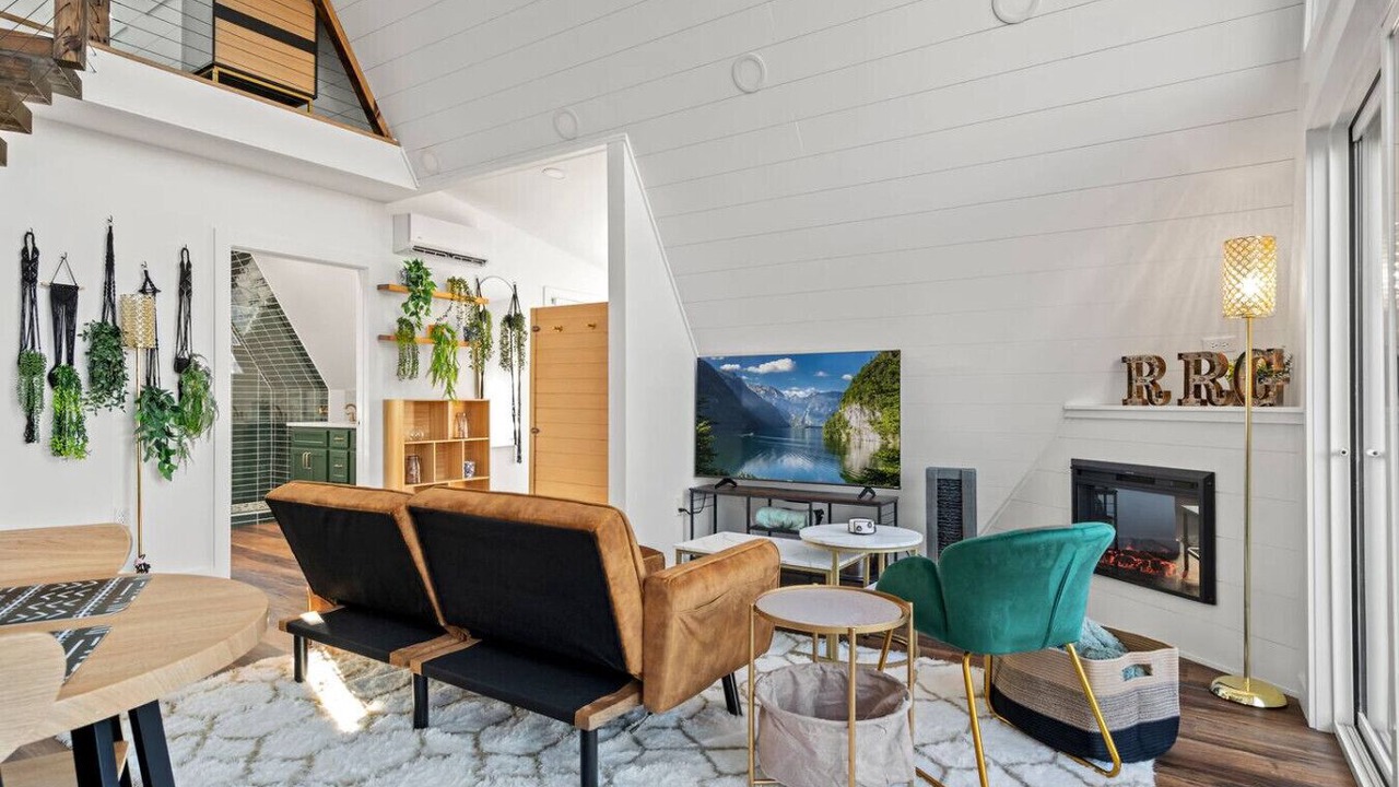 Photo of Livingroom in Campton