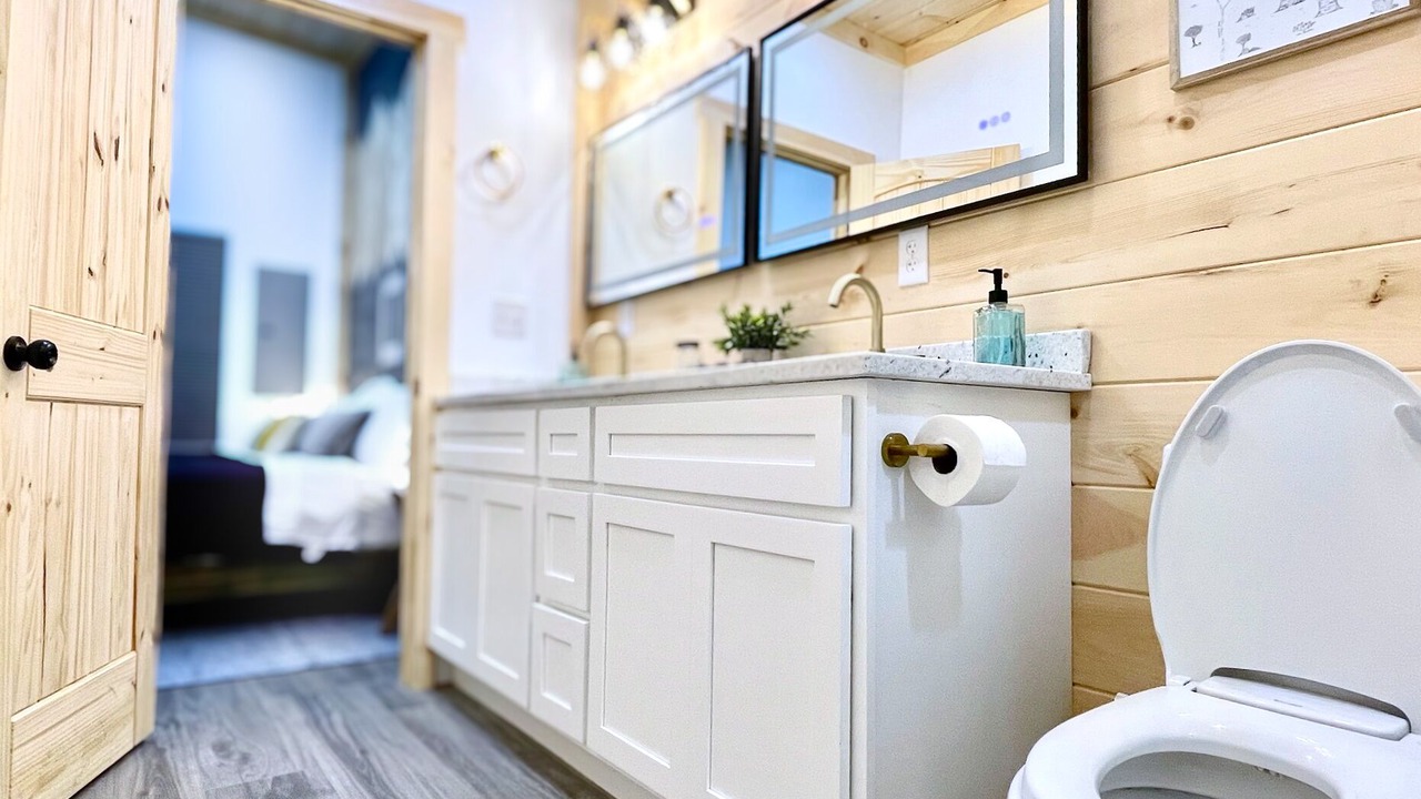 Photo of Bathroom in Campton