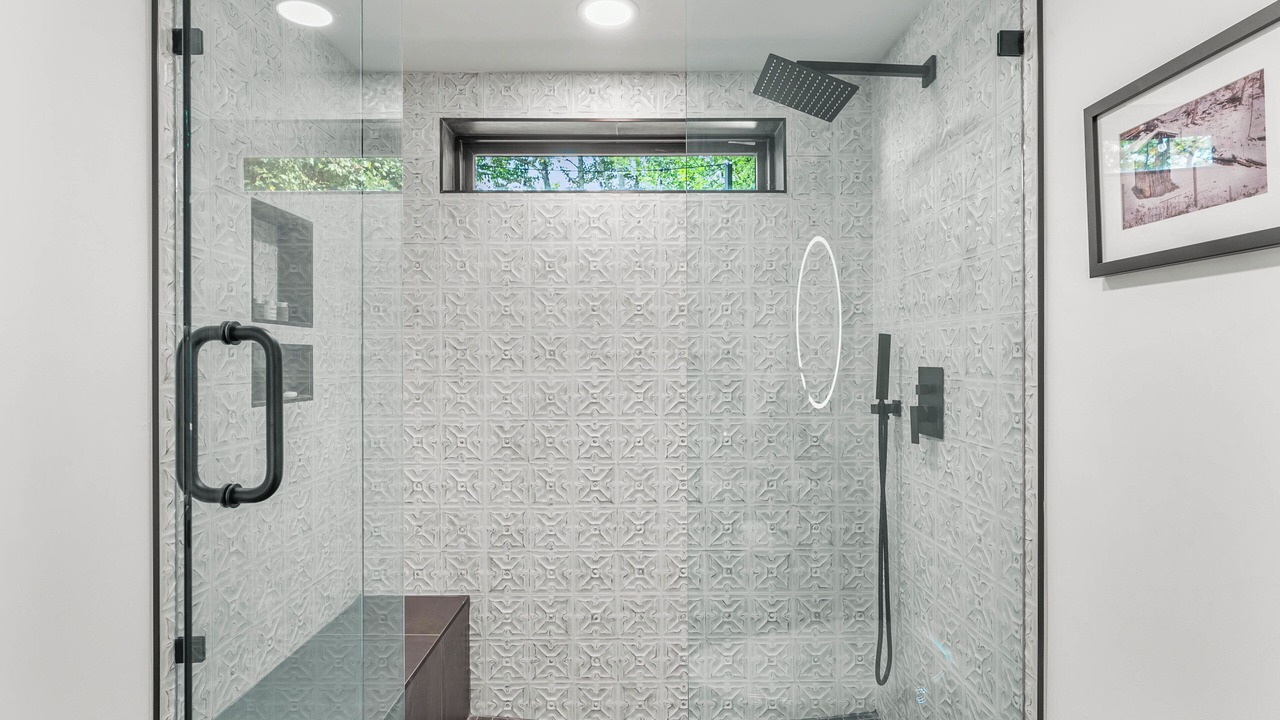 Photo of Bathroom in Cranberry Falls