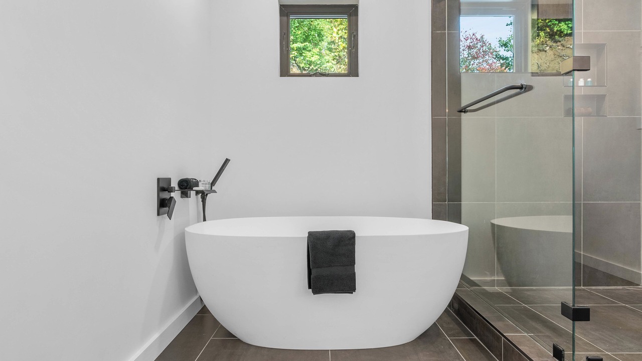 Photo of Bathroom in Cranberry Falls