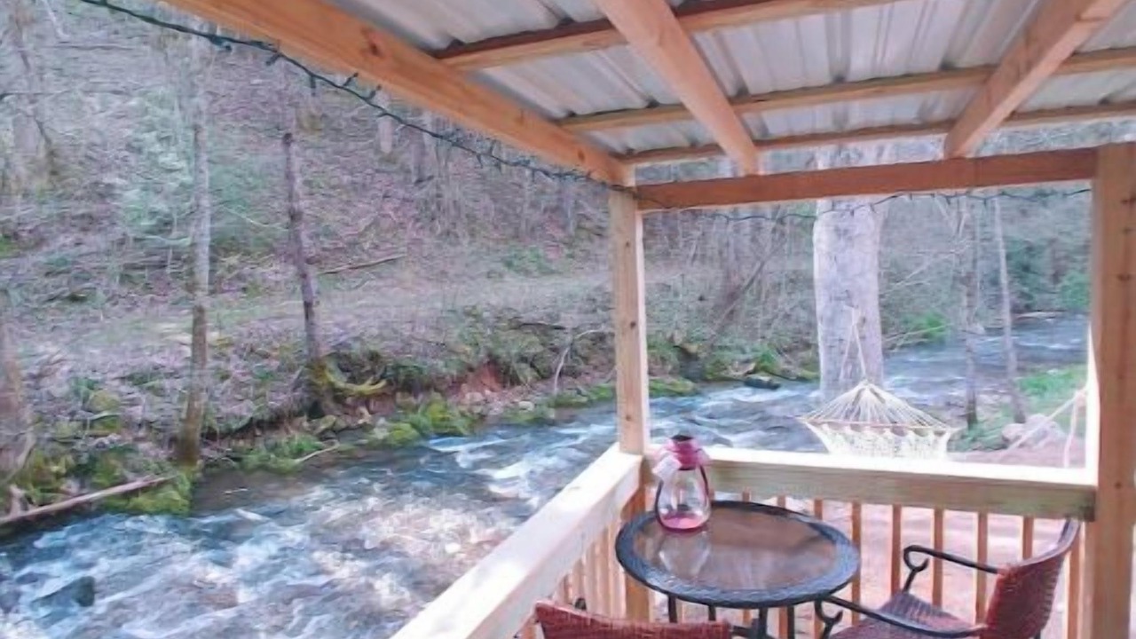 Photo of Outdoor in Flag Pond