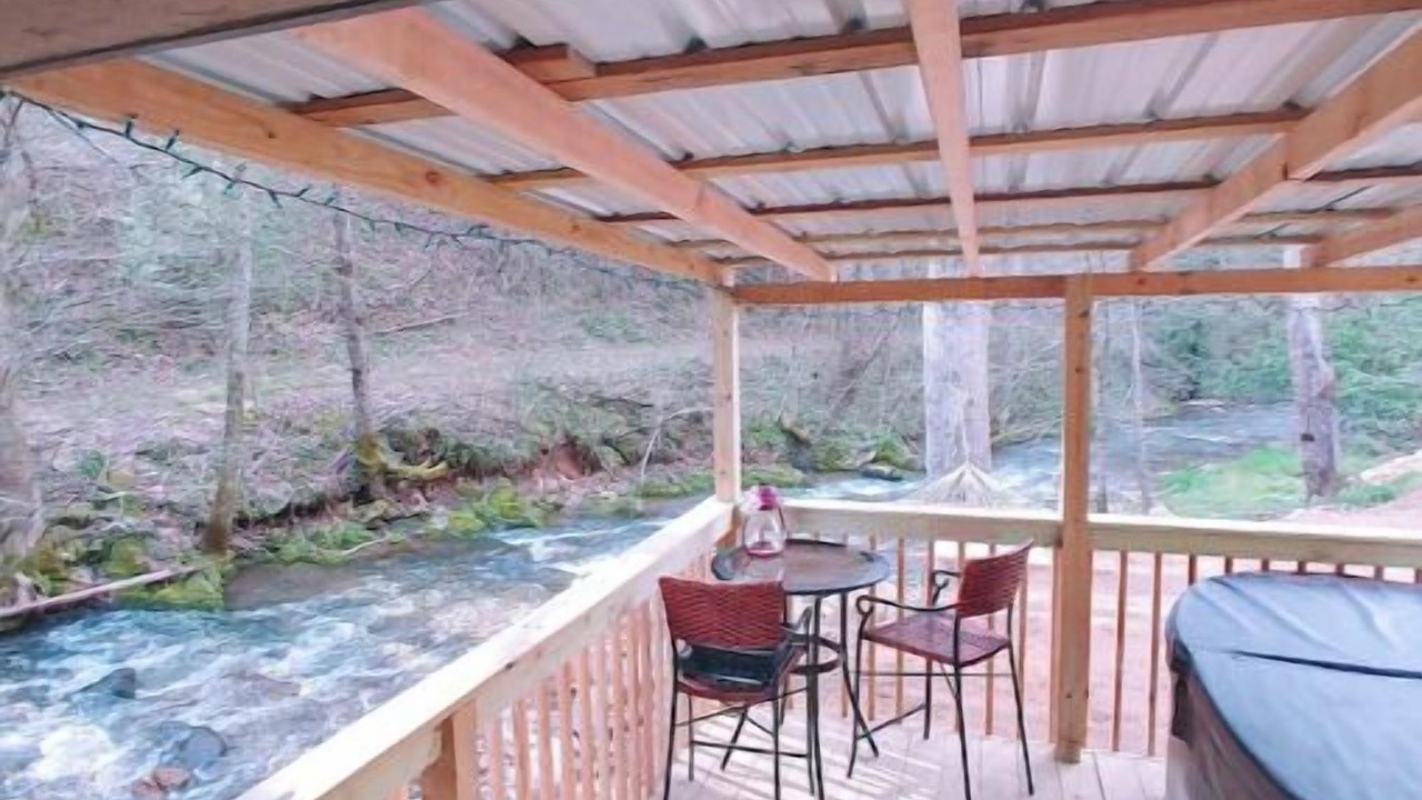Photo of Outdoor in Flag Pond
