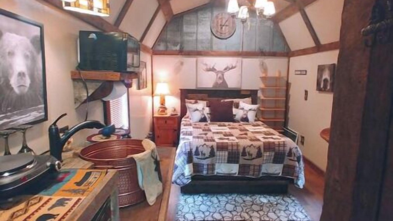 Photo of Bedroom in Flag Pond