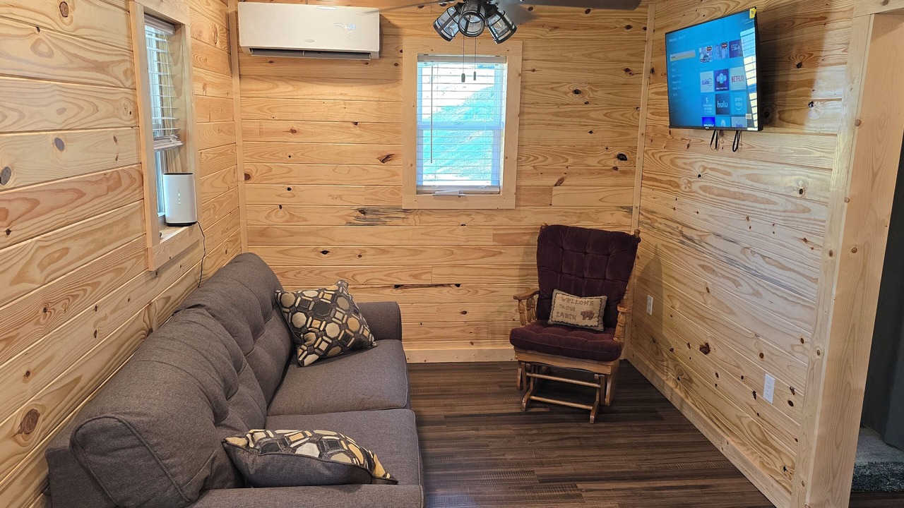 Photo of Livingroom in Dandridge