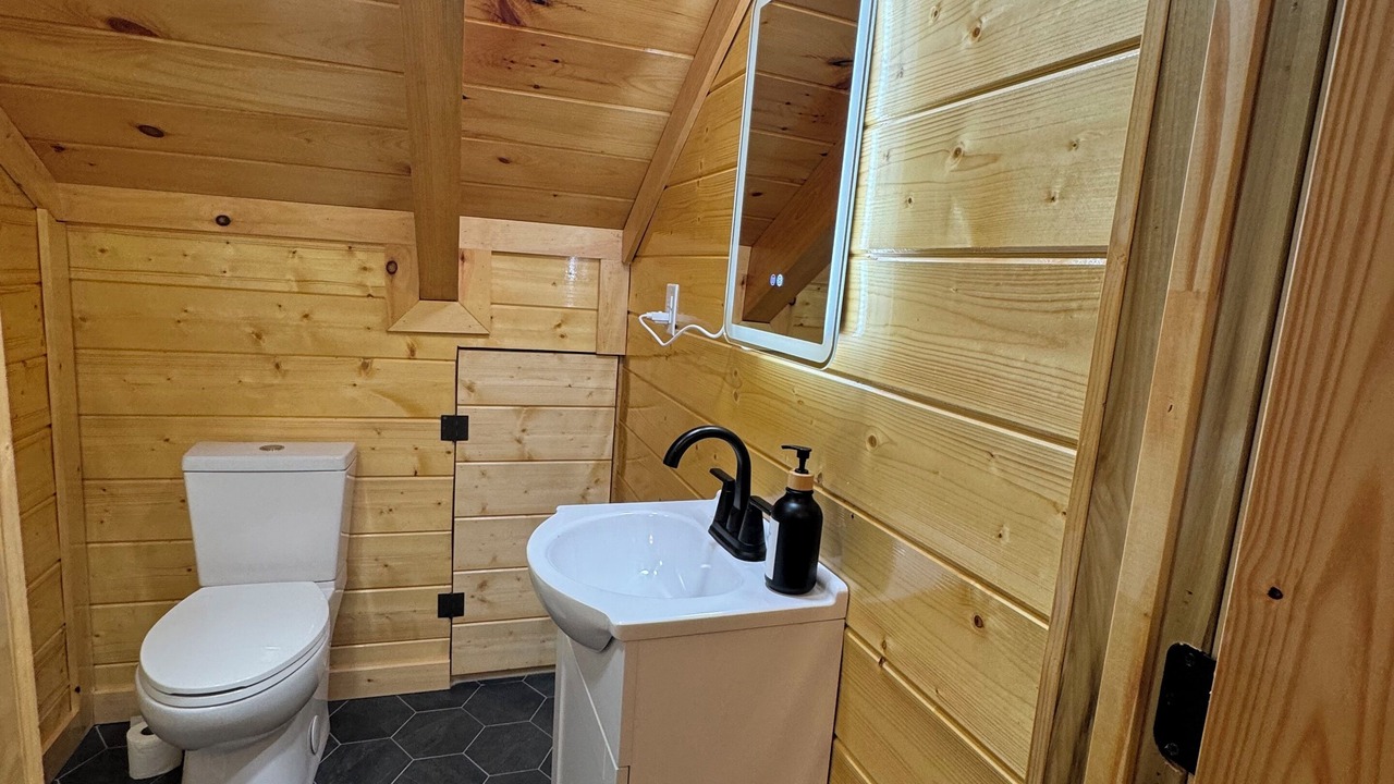 Photo of Bathroom in Stanton