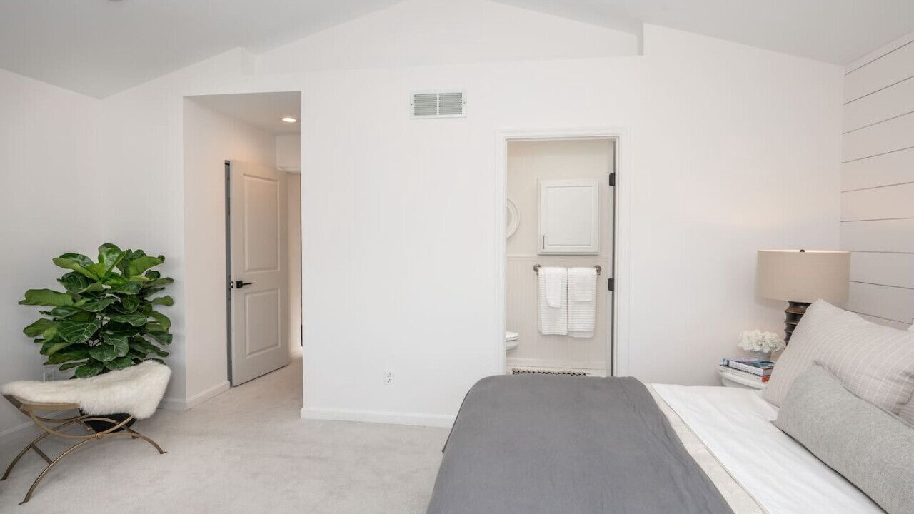 Photo of Bedroom in Columbia-Tusculum