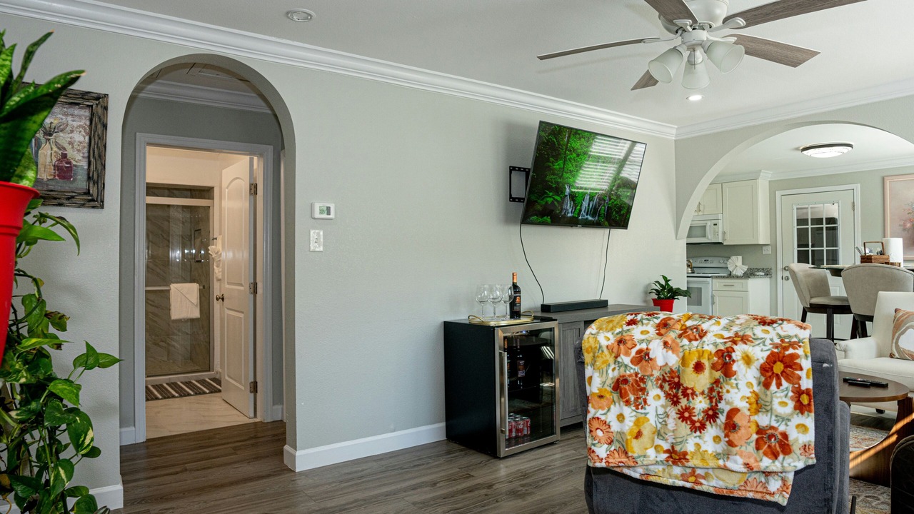 Photo of Livingroom in Knoxville