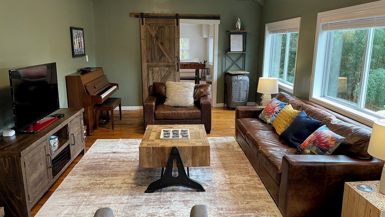Photo of Livingroom in Milford