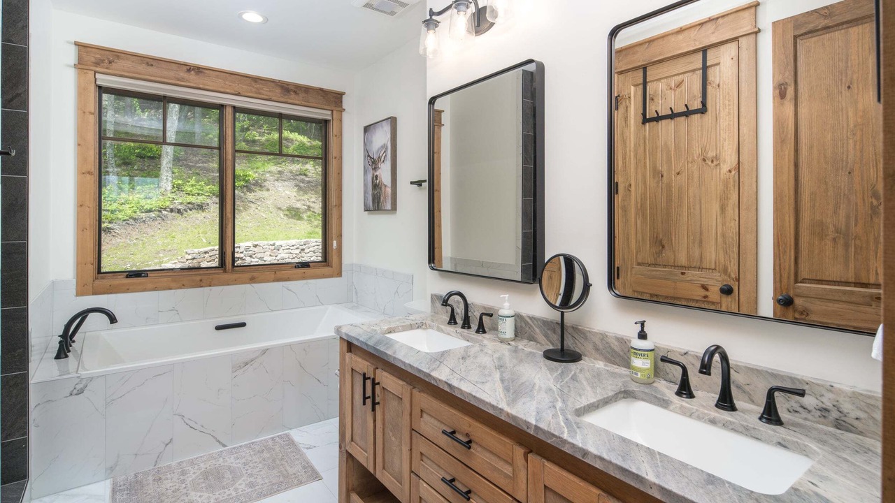 Photo of Bathroom in Elk Park