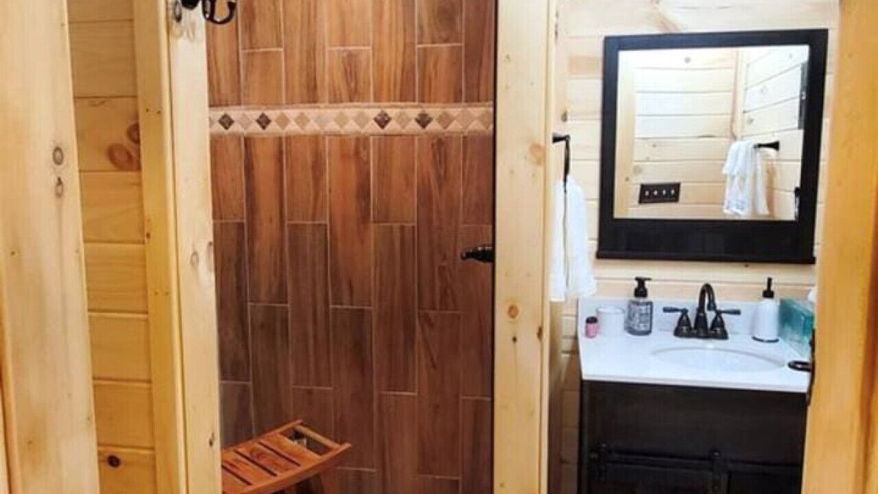 Photo of Bathroom in Frenchburg