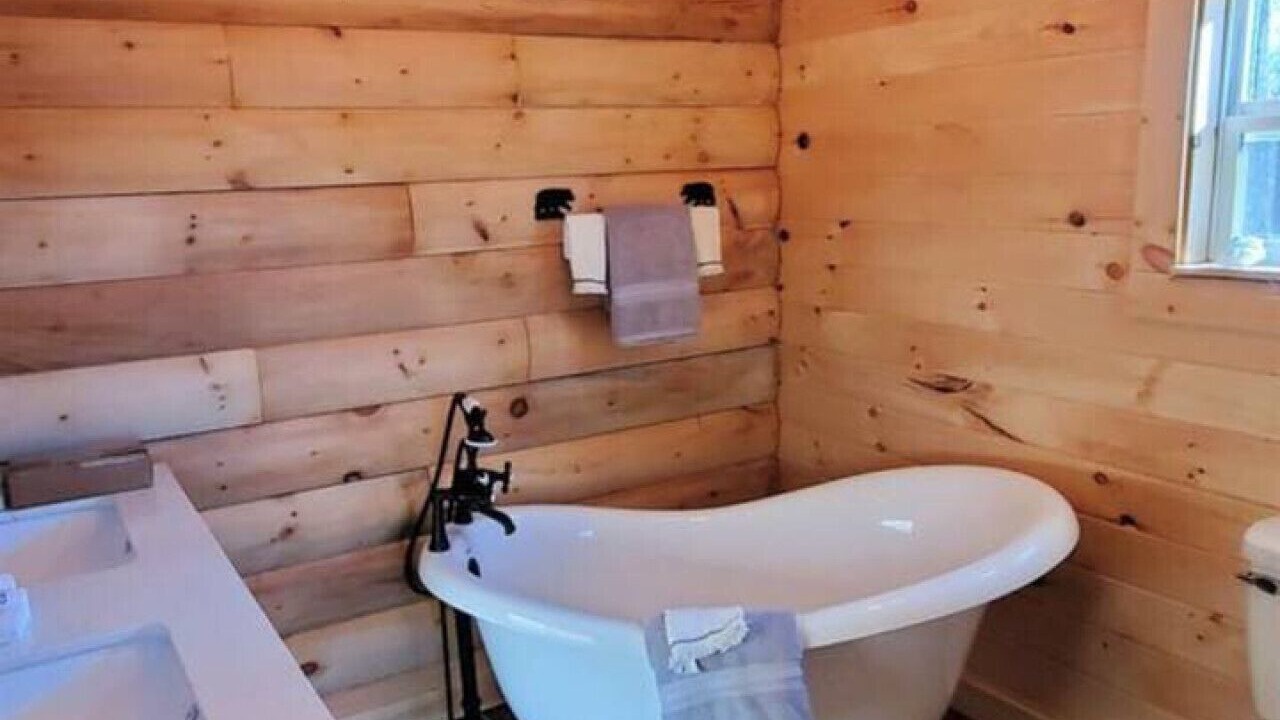 Photo of Bathroom in Frenchburg