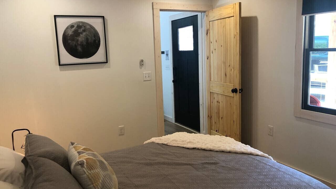 Photo of Bedroom in Campton