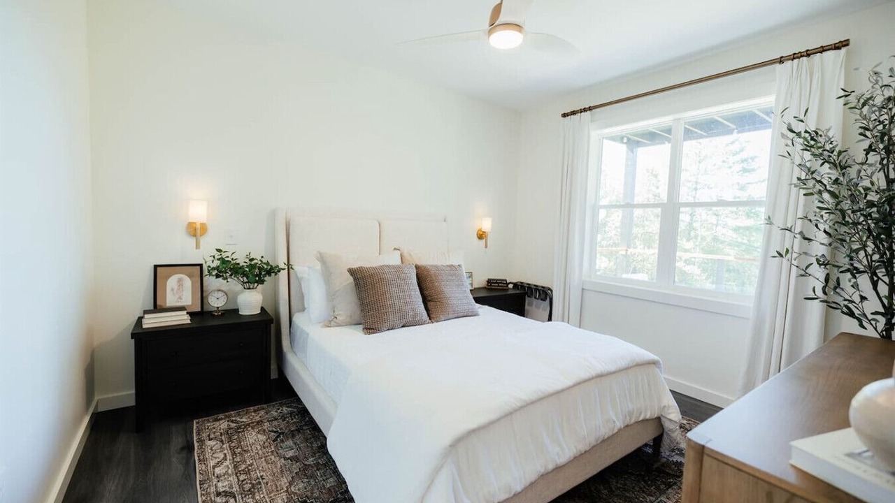 Photo of Bedroom in Campton
