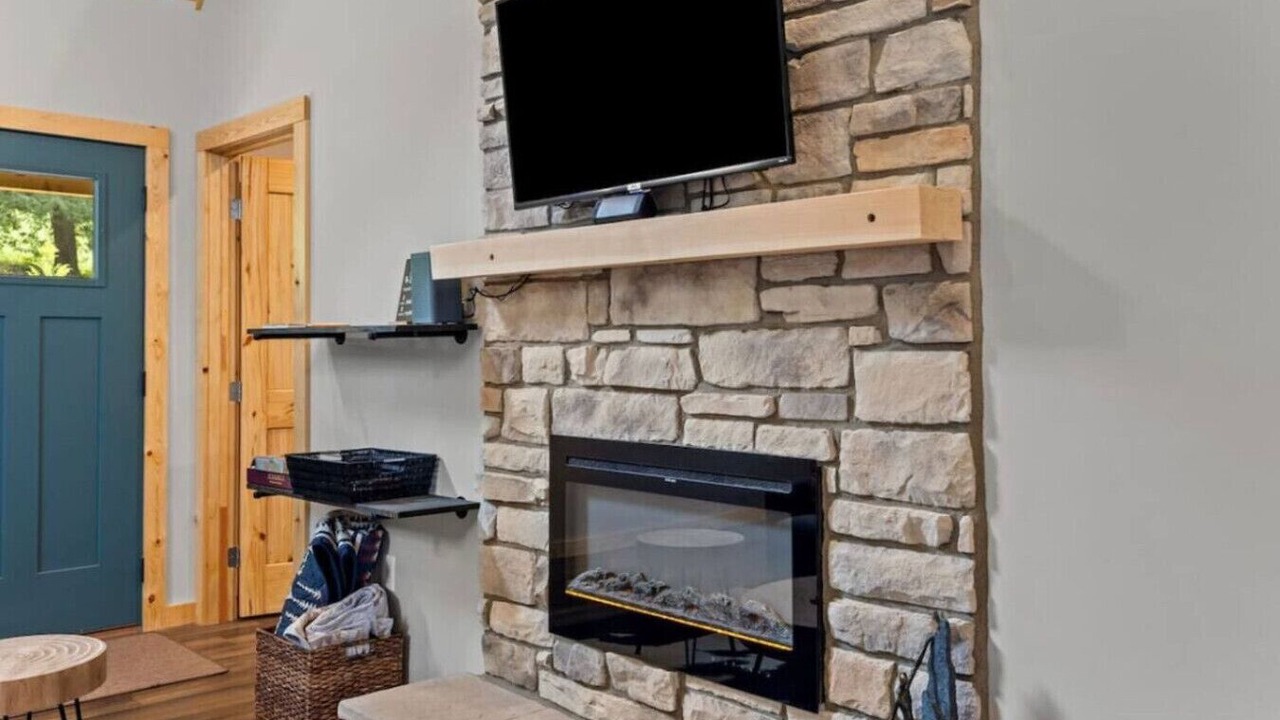 Photo of Livingroom in Campton