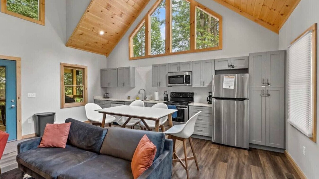 Photo of Livingroom in Campton